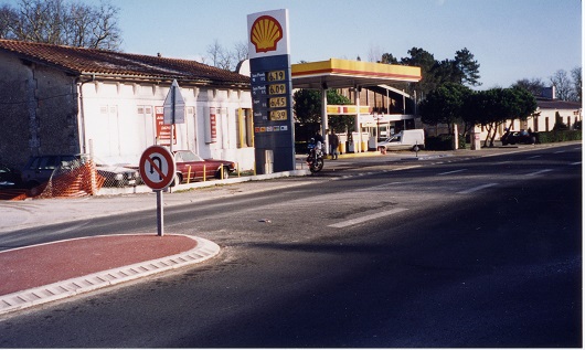 p2111-3.jpg